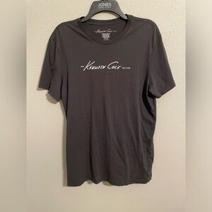Kenneth Cole Mens T-shirt Size Medium. (Read description)